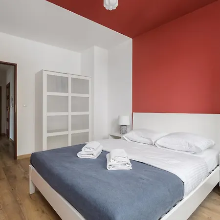 Metro Wilanowska Apartment With Spa Warsaw Exterior photo